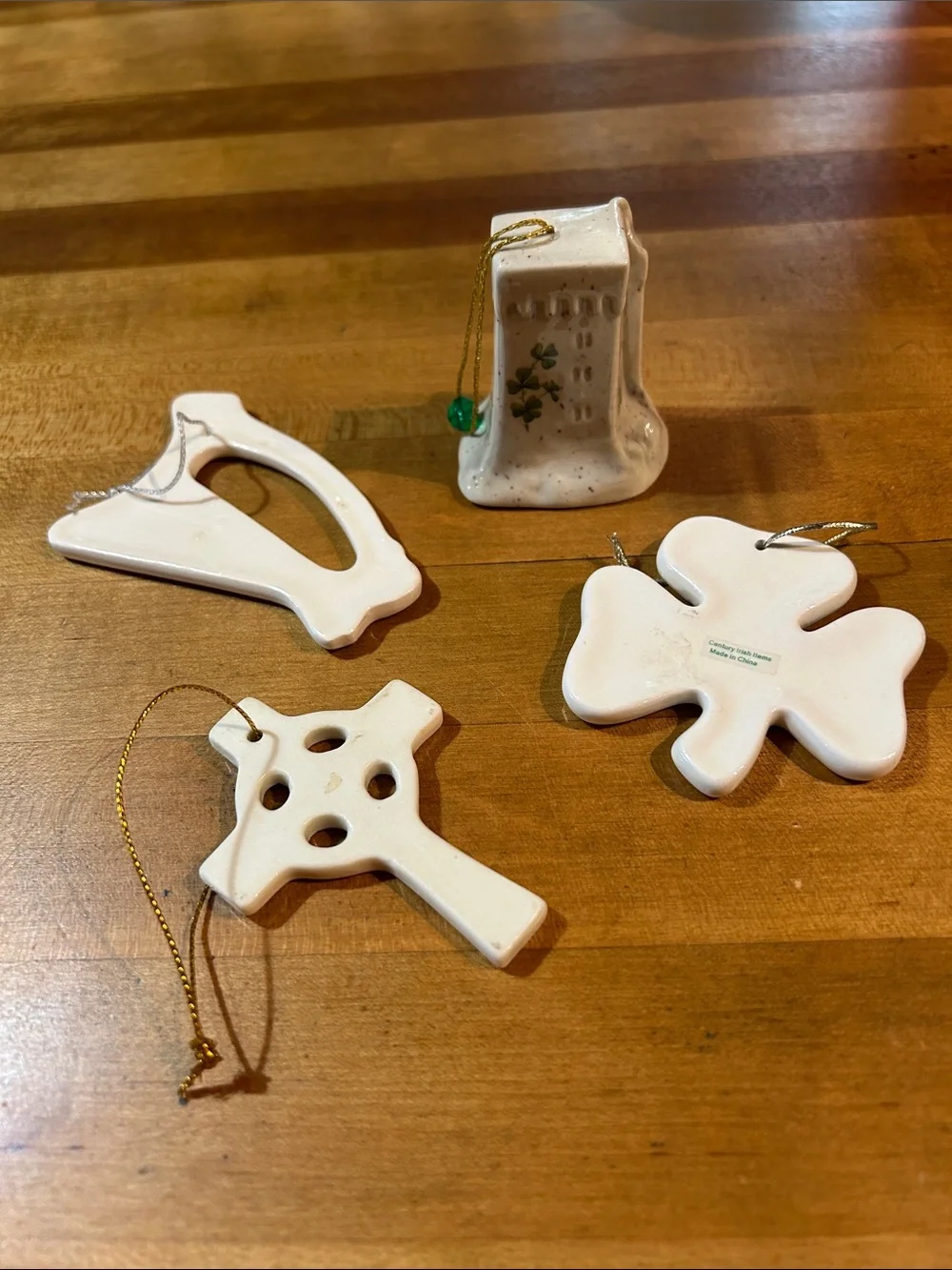 N/A set white